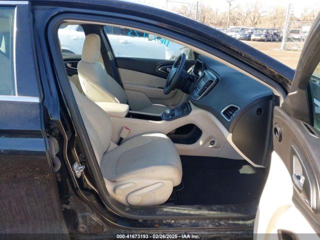 2016 CHRYSLER 200 1C3CCCAB9GN191201 Photo 4
