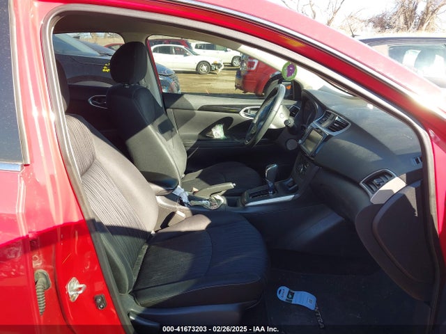 3N1AB7AP2KL610185 Nissan SENTRA SV