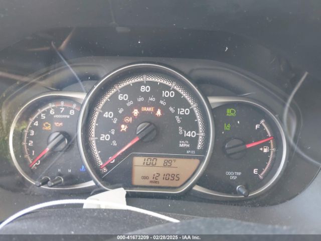 VNKKTUD3XHA085387 Toyota YARIS L