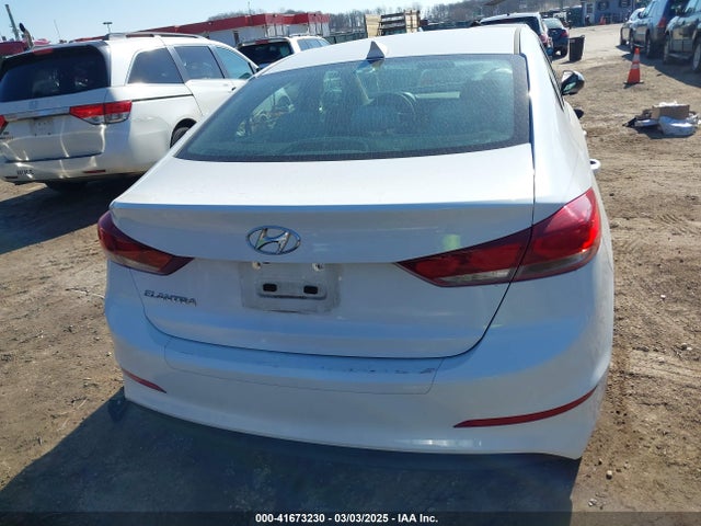 Hyundai ELANTRA SE 2017 5NPD84LF5HH055818 Image 16