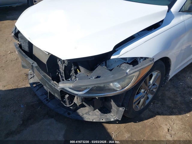 Hyundai ELANTRA SE 2017 5NPD84LF5HH055818 Image 17