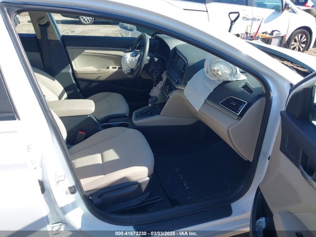 Hyundai ELANTRA SE 2017 5NPD84LF5HH055818 Image 5