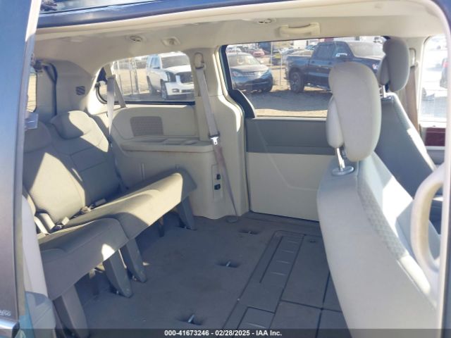2010 CHRYSLER TOWN & COUNTRY 2A4RR5D13AR308522 Photo 7