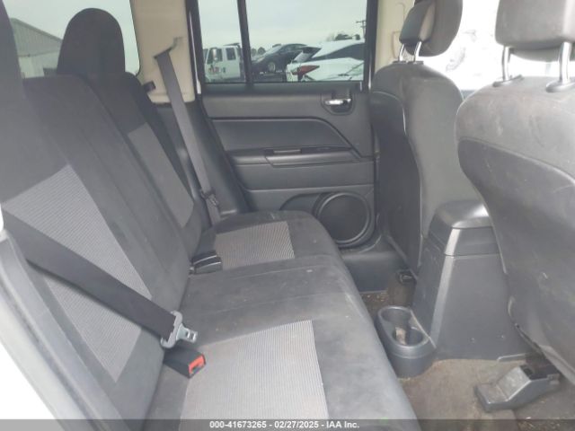1C4NJPBA5GD700309 Jeep Patriot Sport