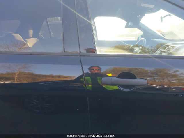 1FM5K8B84HGD44754 Ford Explorer