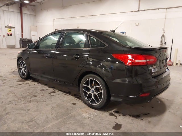 1FADP3F24FL255450 Ford FOCUS SE