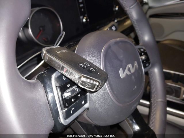KNDNB4H38P6279484 KIA Carnival Mpv Lx Seat Package