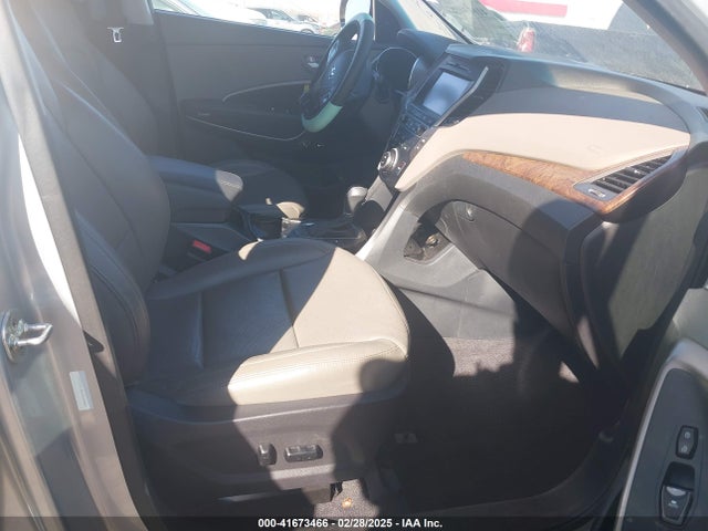 5XYZU3LB8JG518668 Hyundai Santa Fe Sport 2.4l