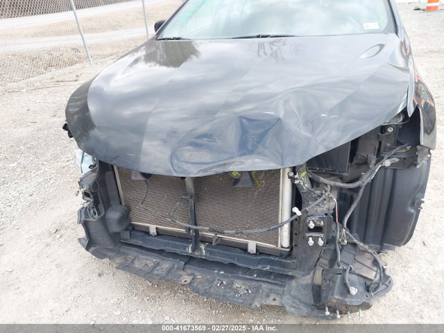 41673569 :رقم المزاد ، 4T1BF1FK1FU902594 vin ، 2015 Toyota Camry Se مزاد بيع