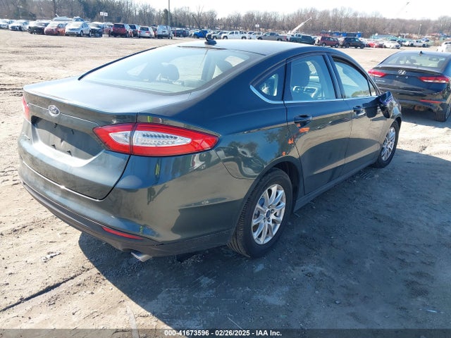 1FA6P0G75G5102048 Ford FUSION S
