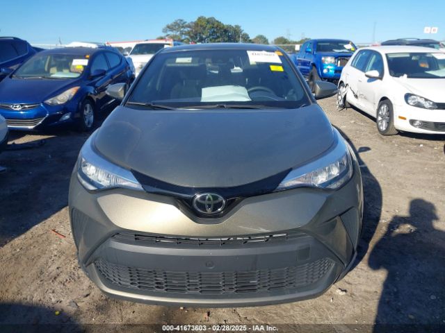 NMTKHMBX7MR136498 Toyota C-HR XLE