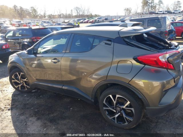 NMTKHMBX7MR136498 Toyota C-HR XLE