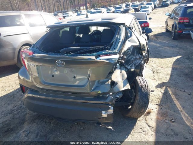 NMTKHMBX7MR136498 Toyota C-HR XLE