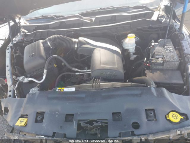 1C6RR7FG4HS706986 RAM 1500 Express  4x4 6'4 Box