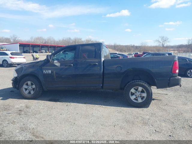 1C6RR7FG4HS706986 RAM 1500 Express  4x4 6'4 Box