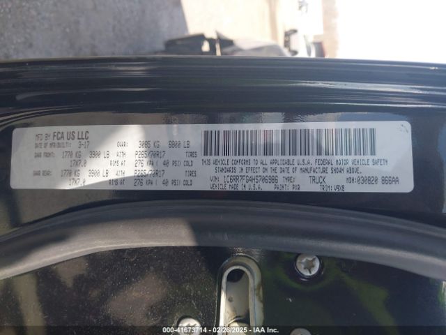 1C6RR7FG4HS706986 RAM 1500 Express  4x4 6'4 Box