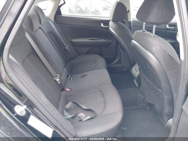 5XXGT4L33LG413665 KIA Optima Lx