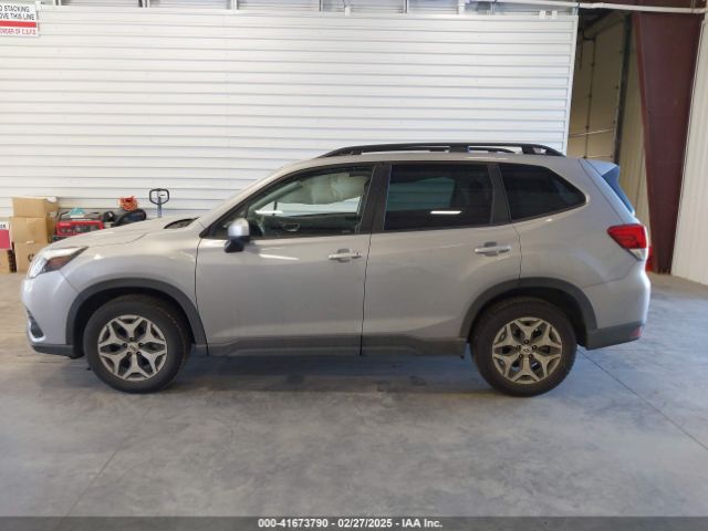 JF2SKADC0PH468661 Subaru Forester Premium