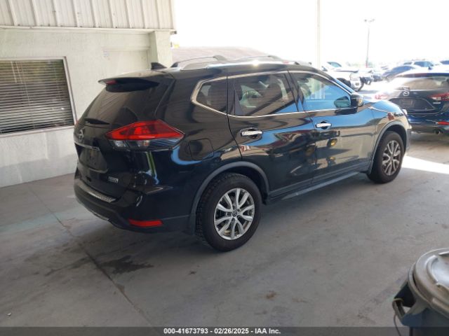 JN8AT2MTXLW007944 Nissan Rogue S Fwd