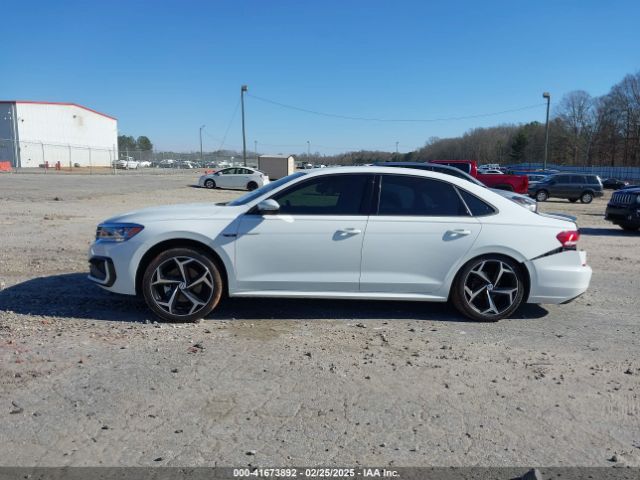 1VWMA7A39MC007031 Volkswagen Passat 2.0t R-line