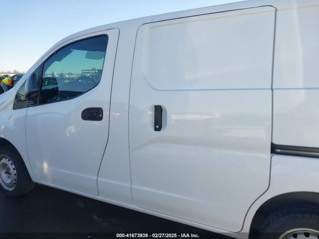 3N6CM0KN3FK727271 Nissan Nv200 S