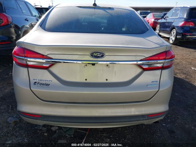 3FA6P0HD8HR273525 Ford FUSION SE