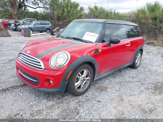 2013 MINI CLUBMAN WMWZF3C50DT490262 Photo 1