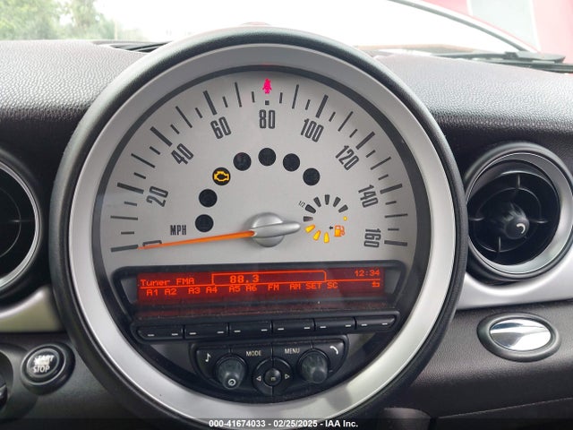 2013 MINI CLUBMAN WMWZF3C50DT490262 Photo 6