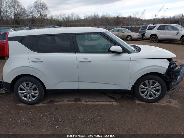 KIA SOUL LX 2020 KNDJ23AU6L7031623 Image 13