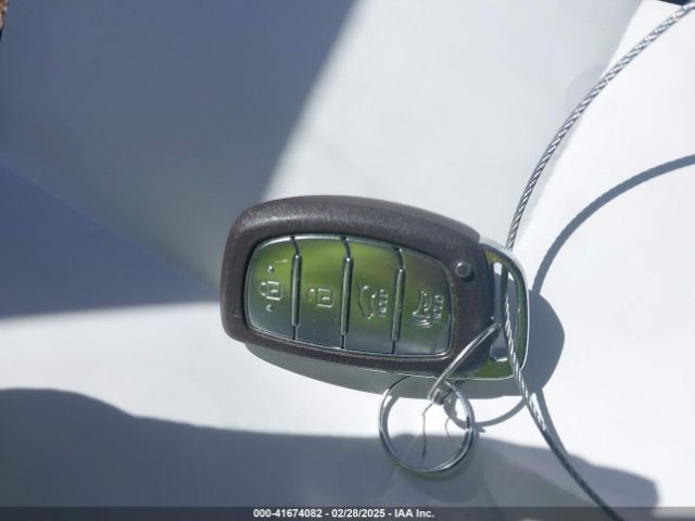 KM8J3CA29HU408462 Hyundai Tucson Sport