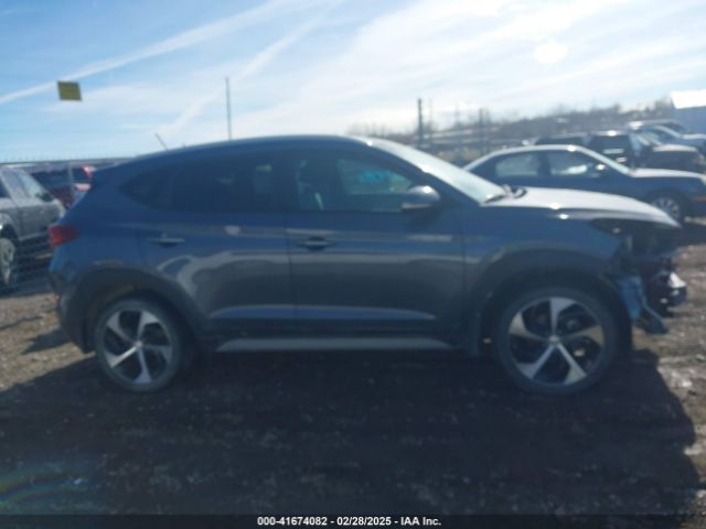 KM8J3CA29HU408462 Hyundai Tucson Sport
