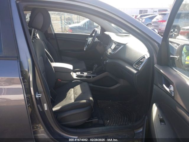 KM8J3CA29HU408462 Hyundai Tucson Sport