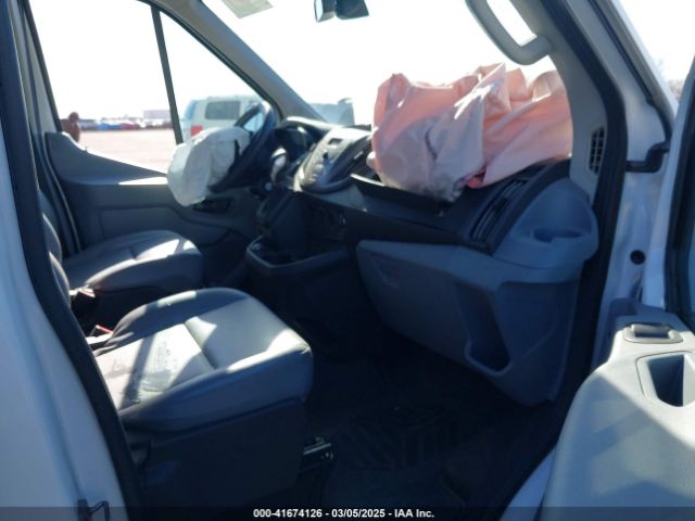 1FTYE2CMXHKA31481 Ford Transit-150