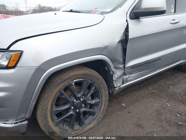 1C4RJFAG3JC500981 Jeep Grand Cherokee Altitude 4x4