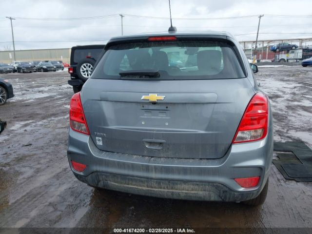 3GNCJKSB9LL307556 Chevrolet Trax Fwd Ls