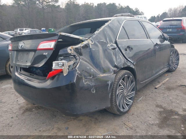4T1BF1FK8EU390038 Toyota CAMRY SE