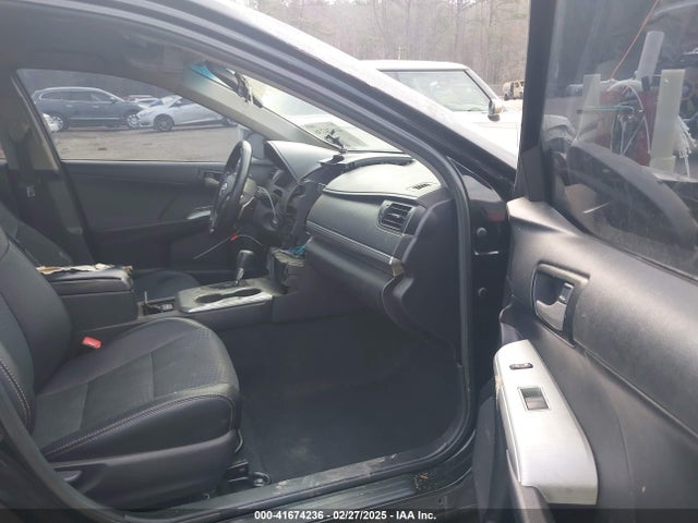 4T1BF1FK8EU390038 Toyota CAMRY SE