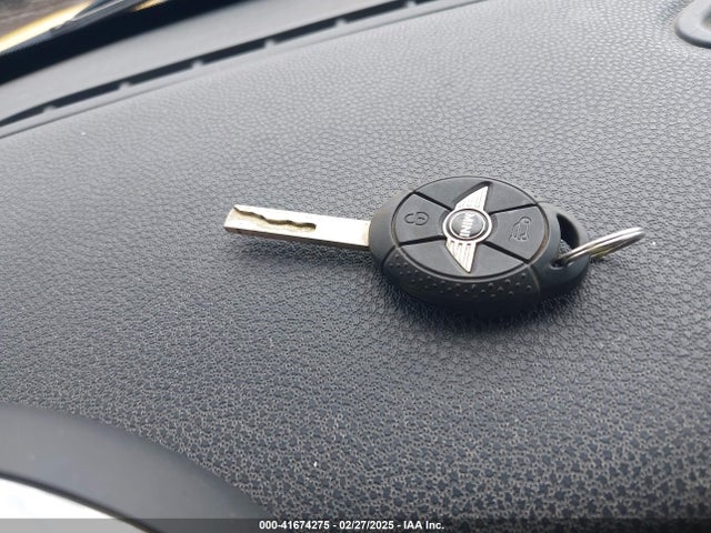 2007 MINI COOPER WMWRF33507TG16661 Photo 10