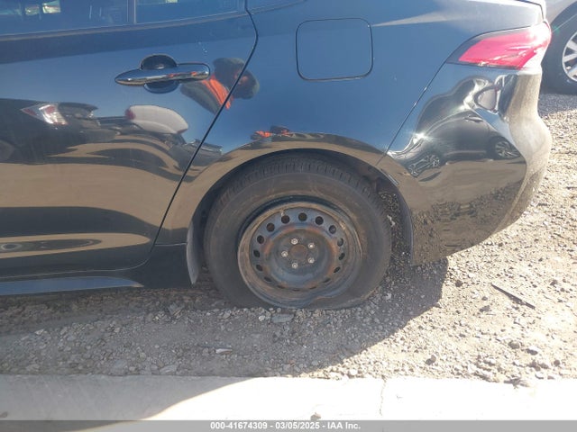JTDEPMAEXMJ179053 Toyota COROLLA LE
