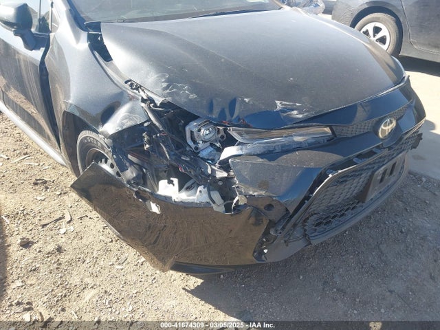 JTDEPMAEXMJ179053 Toyota COROLLA LE
