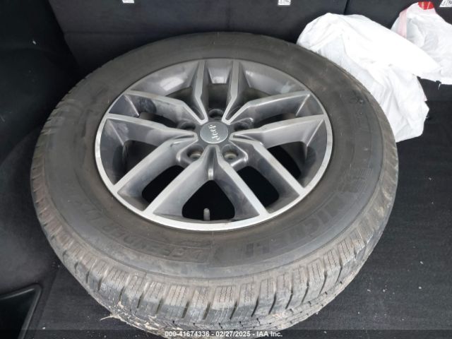 1C4RJEBG1JC480304 Jeep Grand Cherokee Limited 4x2