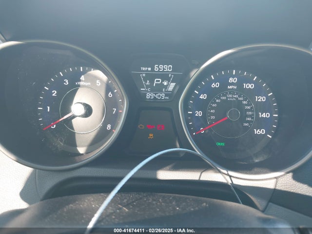 5NPDH4AE3GH685460 Hyundai ELANTRA SE