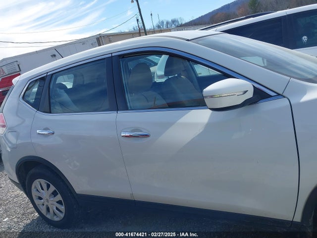 Nissan ROGUE S 2015 KNMAT2MT8FP589231 Image 14