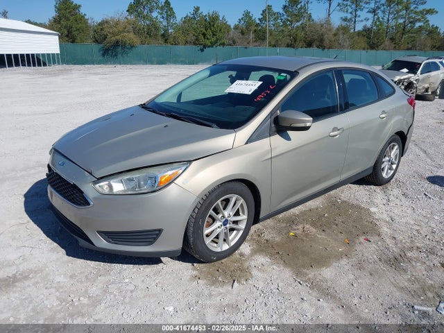 Ford FOCUS SE 2015 1FADP3F2XFL228205 Image 2