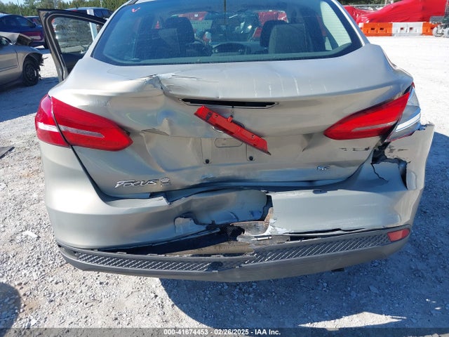Ford FOCUS SE 2015 1FADP3F2XFL228205 Image 6