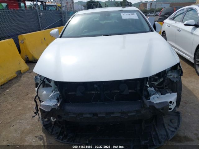 JTHBW1GG4G2114905 Lexus ES 300H