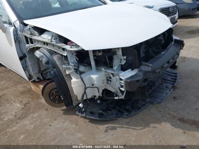 JTHBW1GG4G2114905 Lexus ES 300H