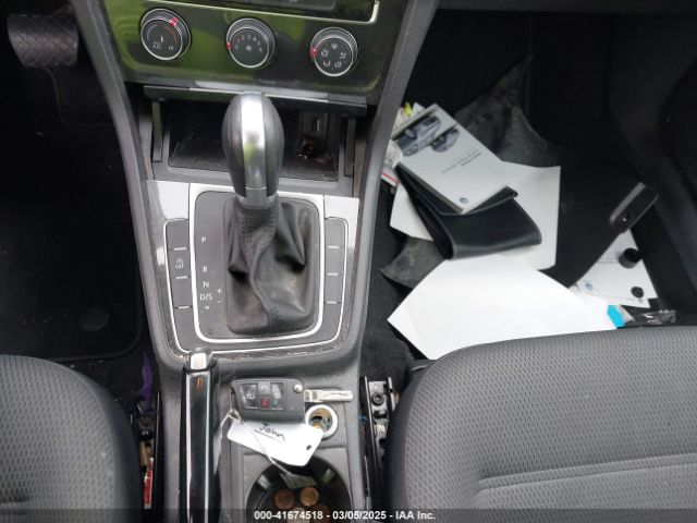 3VWY57AU2KM516226 Volkswagen Golf Sportwagen 1.4t S/1.4t Se