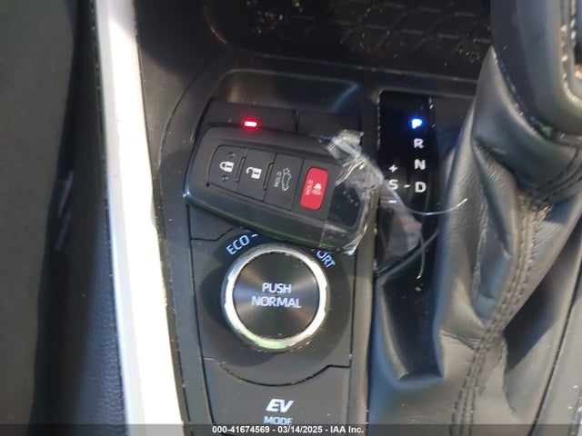2T3RWRFV0LW082793 Toyota Rav4 Hybrid Xle