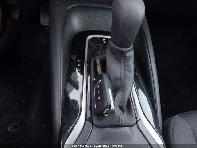 5YFB4MDE6RP141040 Toyota COROLLA LE